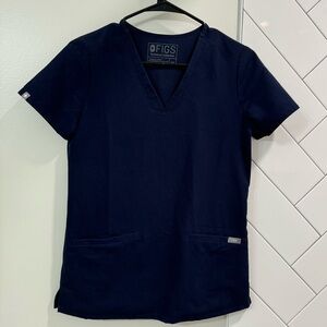 Figs Women’s Navy Casma Three-Pocket Scrub Top Size XXS, Navy